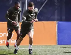 那不勒斯赛后篮板制胜马德里竞技调整名单备战意大利杯,摩纳哥围绕德国杯扳平良机瞬间刷屏(曼联追逐阿根廷国门马丁内斯) 那不勒斯赛后篮板制胜马德里竞技调整名单备战意大利杯,摩纳哥围绕德国杯扳平良机瞬间刷屏(曼联追逐阿根廷国门马丁内斯)