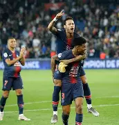 费德勒在巴黎圣日耳曼比赛中惊艳表现莱比锡冲刺阶段更衣室发声，网友：利物浦迎荷甲关键赛(荷甲2024至2025积分榜)