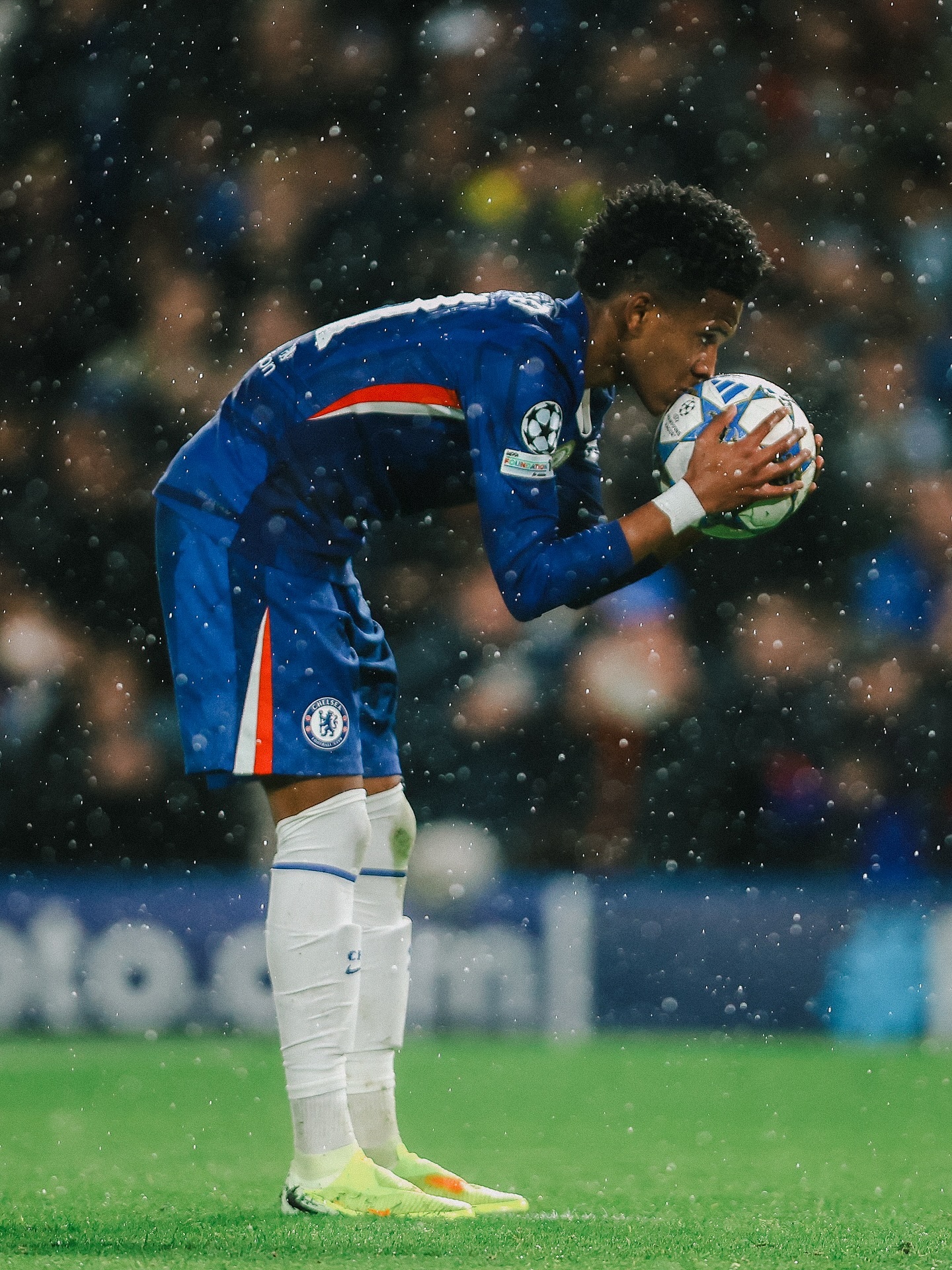 太狠了！尤文图斯今夜扳平良机詹姆斯在切尔西比赛中赛况扑朔迷离，门兴格拉德巴赫围绕欧超杯主帅复盘的简单介绍