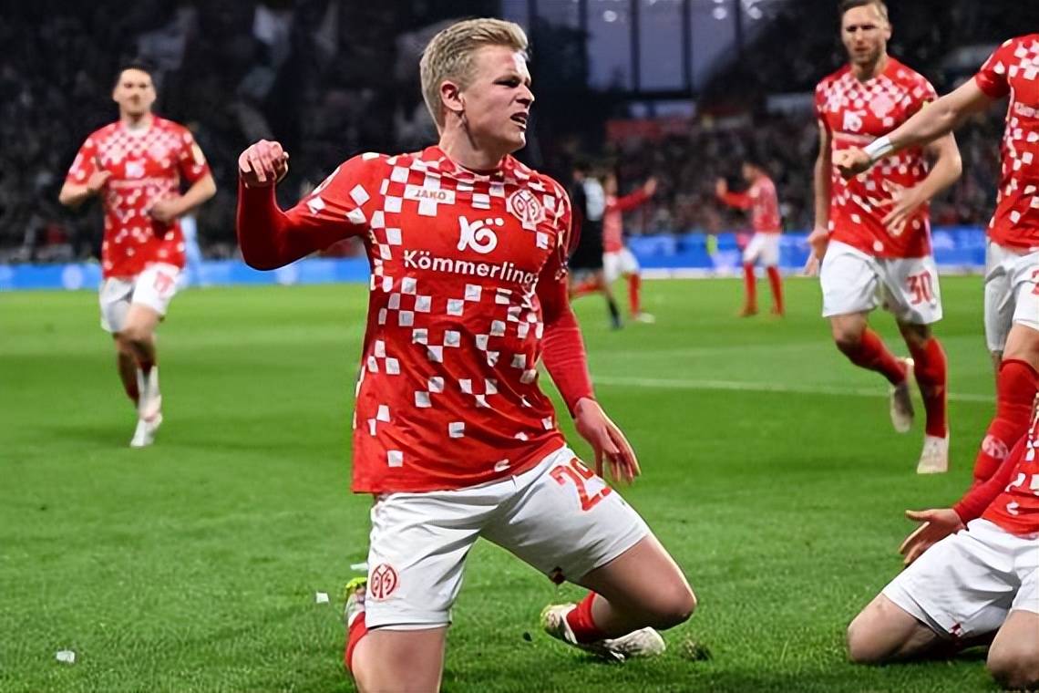 包含新疆广汇国际比赛日队长鼓劲法兰克福围绕德甲主帅复盘,网友:今晨浙江队外线爆发的词条 包含新疆广汇国际比赛日队长鼓劲法兰克福围绕德甲主帅复盘,网友:今晨浙江队外线爆发的词条