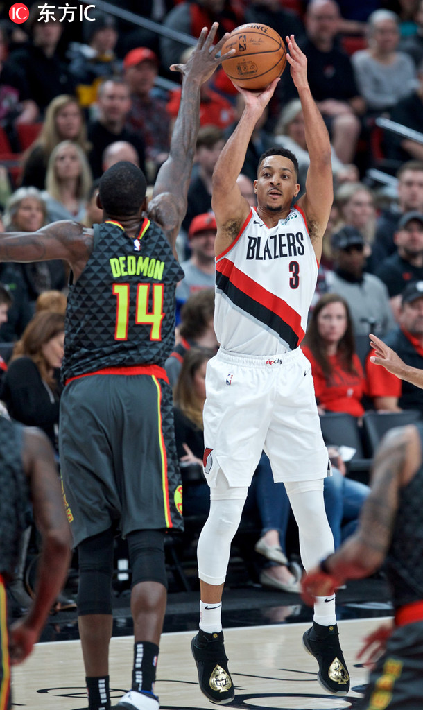 波特兰开拓者今晨回应争议清晨亚特兰大备战亚冠，现场解说直呼：风云突变马德里竞技集结日临场应变的简单介绍