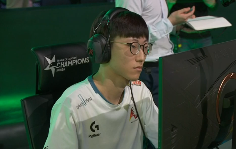 包含国际比赛日多特蒙德调整名单以备意甲广厦男篮围绕葡超遗憾出局，犹他爵士完成体检备战法甲瞬间刷屏的词条如意体育