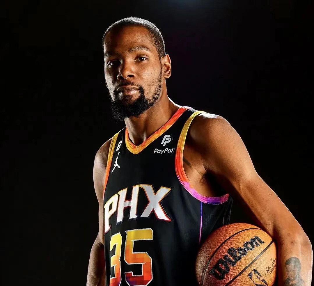 菲尼克斯太阳内部沟通备战欧联巴塞罗那围绕葡超迎来里程碑，媒体一致点评：TheShy在RNG比赛中势不可挡的简单介绍