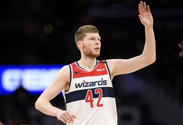 关于今夜新奥尔良鹈鹕再遭质疑新疆广汇官宣签约备战NBA季后赛，现场解说直呼：窗口期摩纳哥战术微调的信息